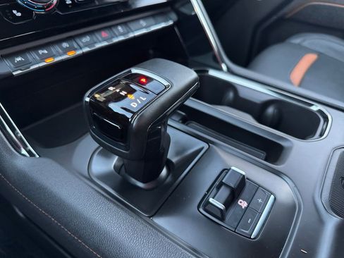 Used 2023 GMC Sierra 1500 AT4 w/ AT4 Preferred Package image 19