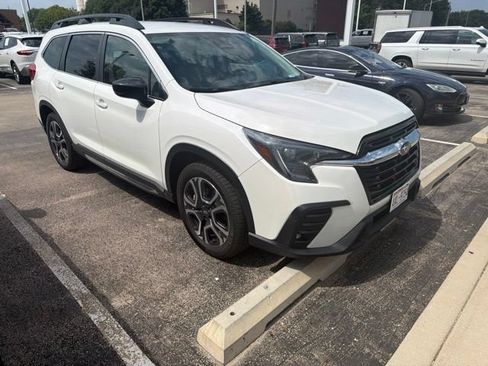 Used 2024 Subaru Ascent Limited AWD/4WD image 3