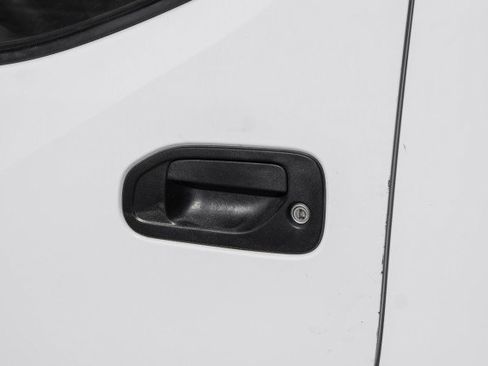 Used 2021 Nissan NV200 S image 33