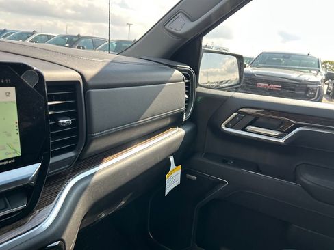 New 2026 GMC Sierra 1500 Elevation w/ Elevation Premium Package AWD/4WD image 30