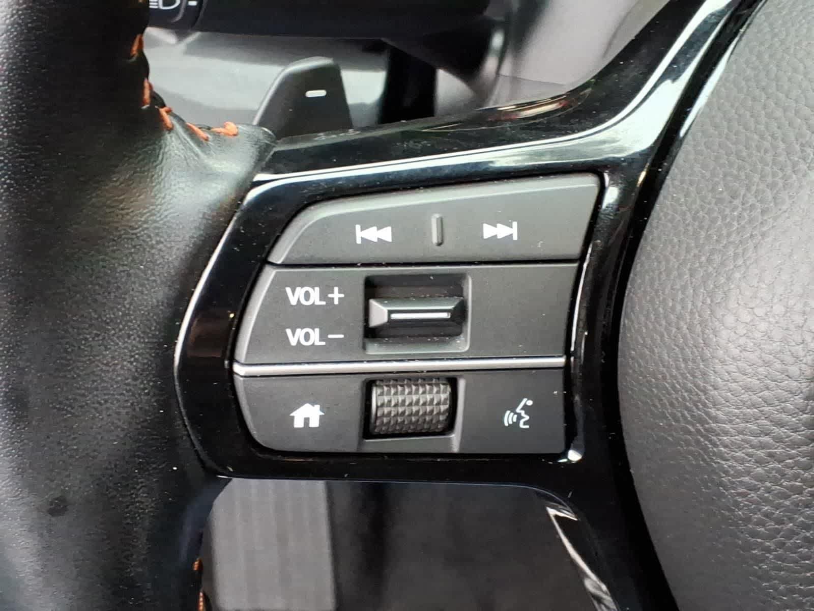 Used 2025 Honda CR-V Sport Touring image 18