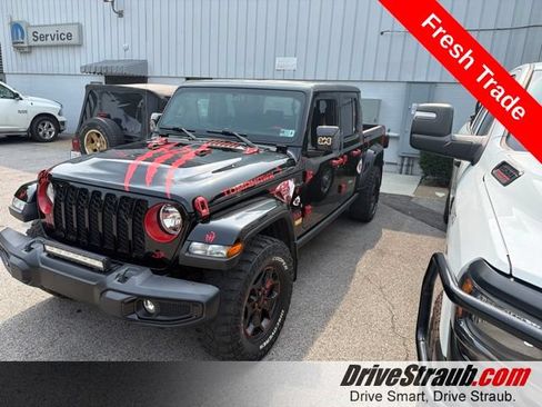 Used 2021 Jeep Gladiator Sport AWD/4WD image 1