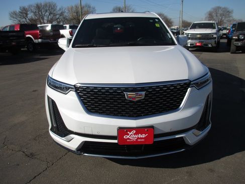 Used 2024 Cadillac XT6 Premium Luxury w/ Technology Package image 12