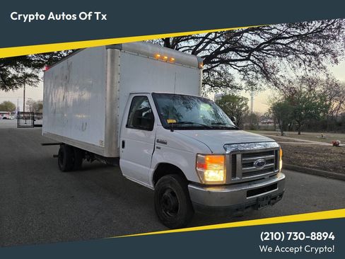 Used 2013 Ford E-350 and Econoline 350 Super Duty image 1