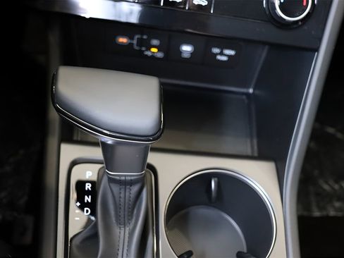 Certified 2025 Hyundai Sonata SE image 19