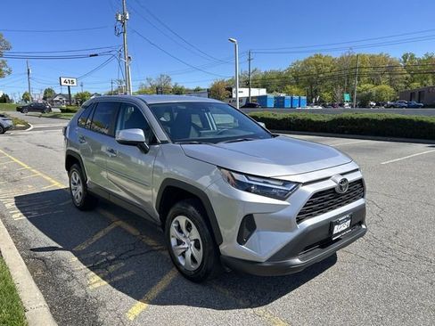 Used 2023 Toyota RAV4 LE AWD/4WD image 2