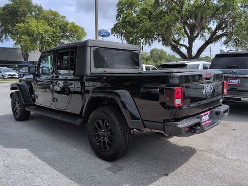 Used 2023 Jeep Gladiator Overland AWD/4WD image 8