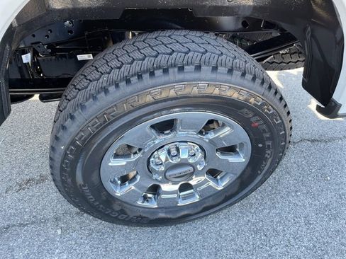 New 2026 Ford F250 Lariat image 22