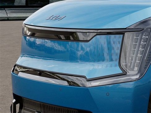 New 2026 Kia EV9 Land w/ Nightfall Edition Package image 12