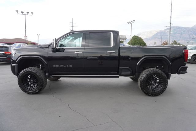 Used 2025 GMC Sierra 3500 Denali Ultimate AWD/4WD image 9
