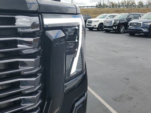 Used 2025 GMC Sierra 3500 Denali Ultimate image 3