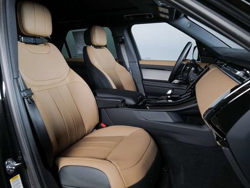 New 2026 Land Rover Range Rover Sport Dynamic SE AWD/4WD image 3