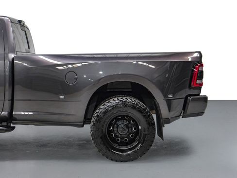 Used 2024 RAM 3500 Laramie w/ Night Edition image 11