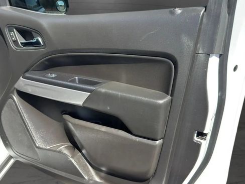 Used 2021 Chevrolet Colorado LT w/ Fleet Safety Package RWD image 9