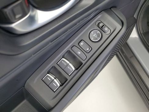 Used 2025 Honda Accord SE image 18