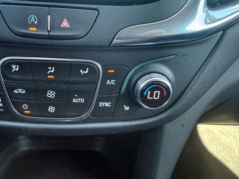 Certified 2024 Chevrolet Equinox LT AWD/4WD image 35
