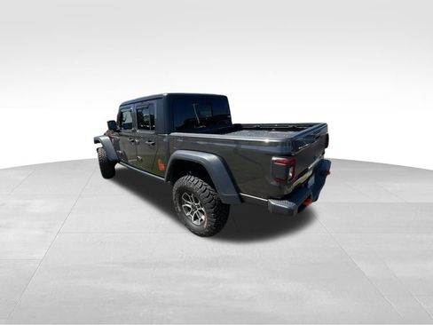 Used 2024 Jeep Gladiator Mojave w/ Technology Group AWD/4WD image 11
