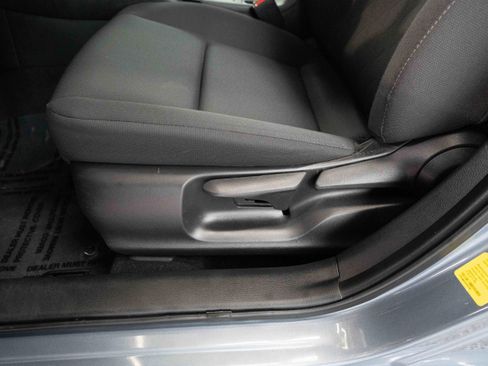 Used 2023 Toyota Corolla LE image 12