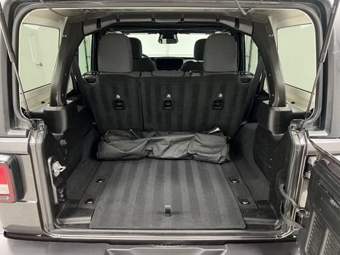 Used 2025 Jeep Wrangler Unlimited Sport AWD/4WD image 43