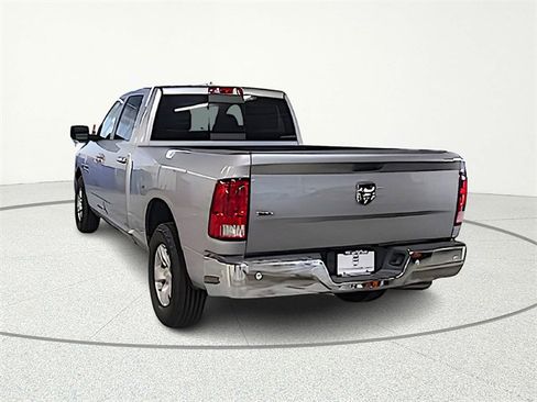 Used 2020 RAM 1500 Classic SLT w/ Luxury Group image 6