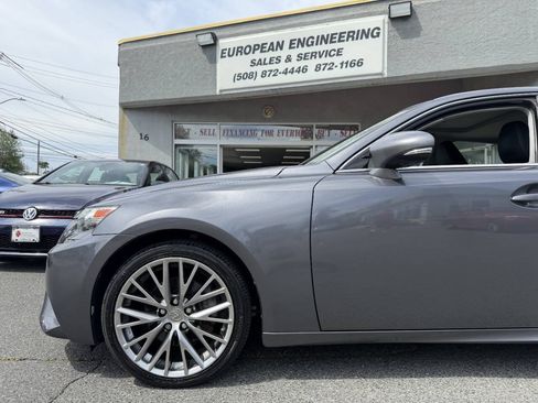 Used 2014 Lexus IS 250 AWD w/ Navigation Package image 9