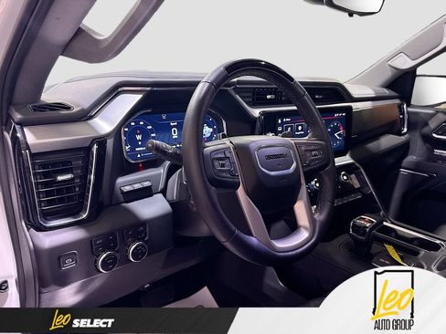 Used 2024 GMC Sierra 1500 Denali AWD/4WD image 12