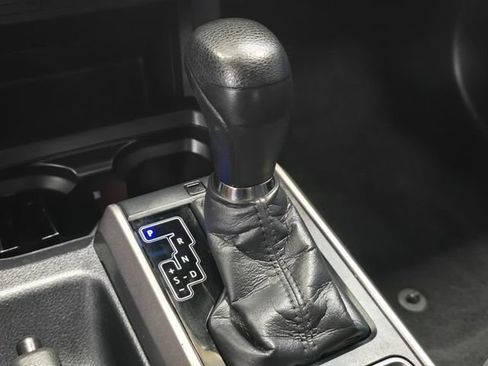 Used 2021 Toyota Tacoma SR5 RWD image 24