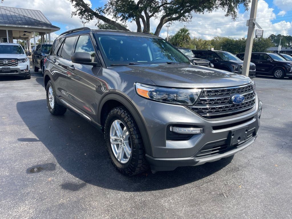 Used 2023 Ford Explorer XLT w/ Equipment Group 202A AWD/4WD image 8