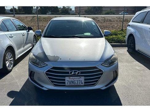 Used 2017 Hyundai Elantra SE w/ SE A/T Tech Package 03 FWD image 3
