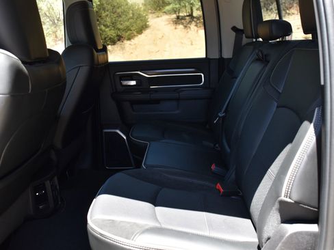 Used 2024 RAM 2500 Laramie AWD/4WD image 19
