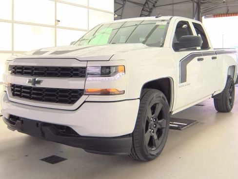 Used 2018 Chevrolet Silverado 1500 Custom w/ Rally 1 Edition RWD image 1