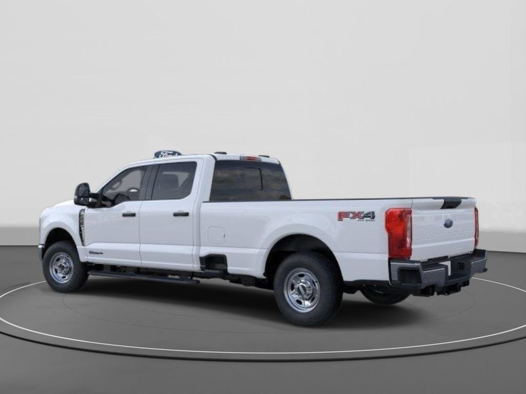 New 2026 Ford F250 XL w/ FX4 Off-Road Package AWD/4WD image 4