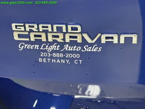 Used 2018 Dodge Grand Caravan SE w/ UConnect Hands-Free Group image 21