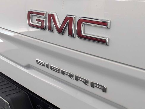 Used 2025 GMC Sierra 1500 SLT w/ SLT Convenience Package AWD/4WD image 14