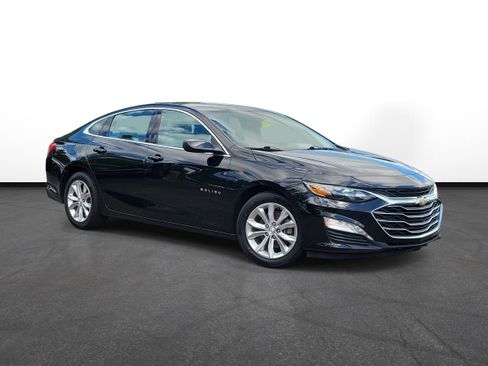 Used 2022 Chevrolet Malibu LT FWD image 1