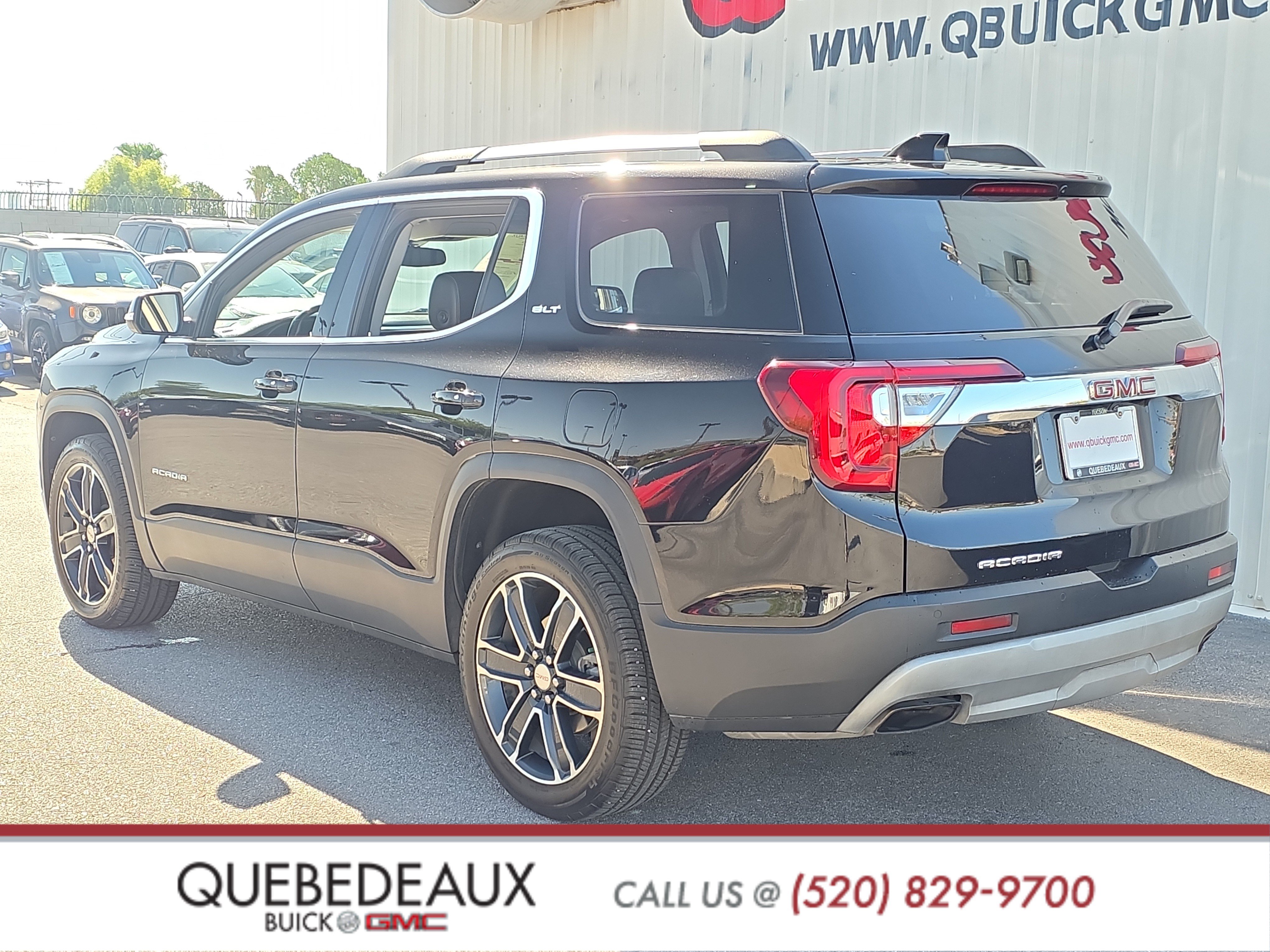 Used 2022 GMC Acadia SLT w/ Preferred Package FWD image 5