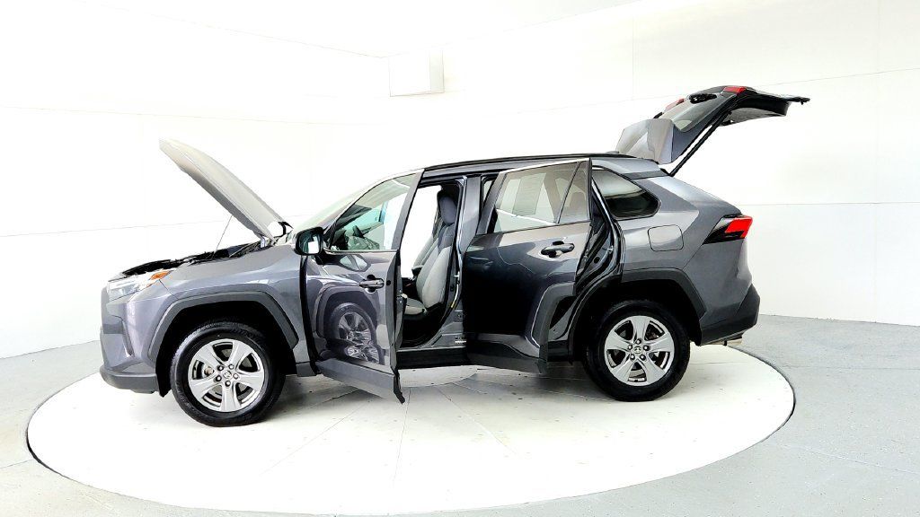 Certified 2024 Toyota RAV4 XLE w/ Convenience Package AWD/4WD image 10