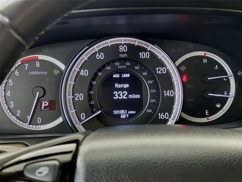 Used 2016 Honda Accord Touring image 17