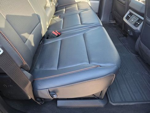 New 2026 Ford F250 Lariat w/ Black Appearance Package image 42