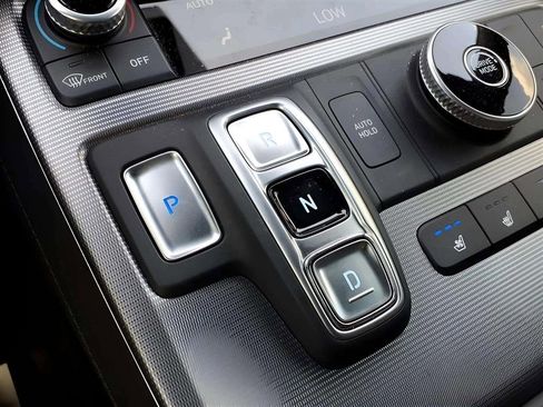 Certified 2023 Hyundai Palisade Calligraphy w/ Cargo Package image 18