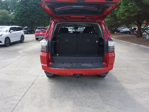 Used 2022 Toyota 4Runner SR5 RWD image 16