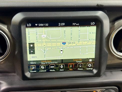 Used 2023 Jeep Gladiator Overland image 31