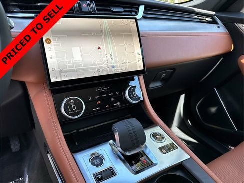 Used 2026 Jaguar F-PACE R-Dynamic S image 20