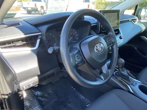 Certified 2025 Toyota Corolla LE image 21