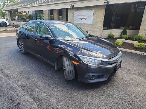 Certified 2017 Honda Civic EX-T image 5