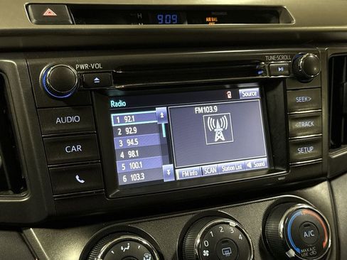 Used 2015 Toyota RAV4 LE AWD/4WD image 14