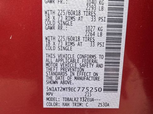 Used 2014 Nissan Rogue SL image 24