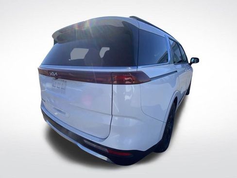 Certified 2022 Kia Carnival SX image 9