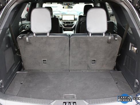 Used 2025 Ford Explorer ST-Line image 11