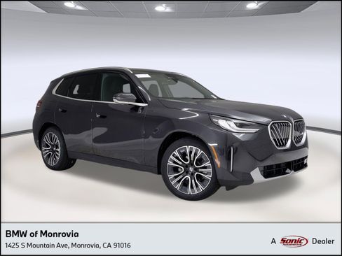 Used 2025 BMW X3 xDrive30i w/ Convenience Package image 1